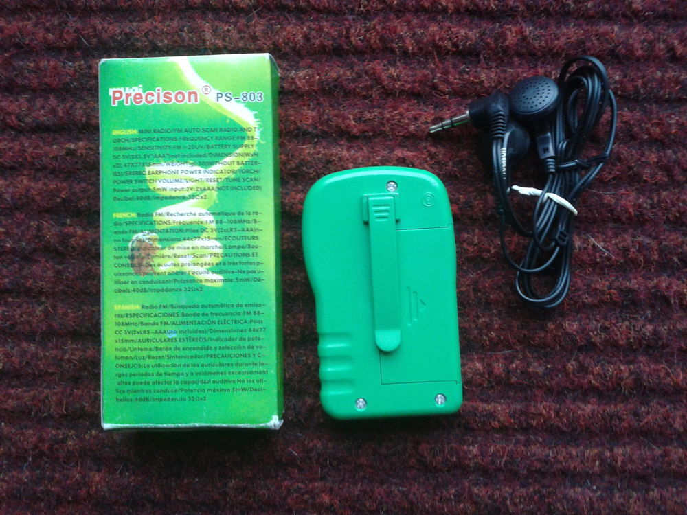 Mini Radio Et Torche (Lumineuse) Precision PS-803 Audio et hifi