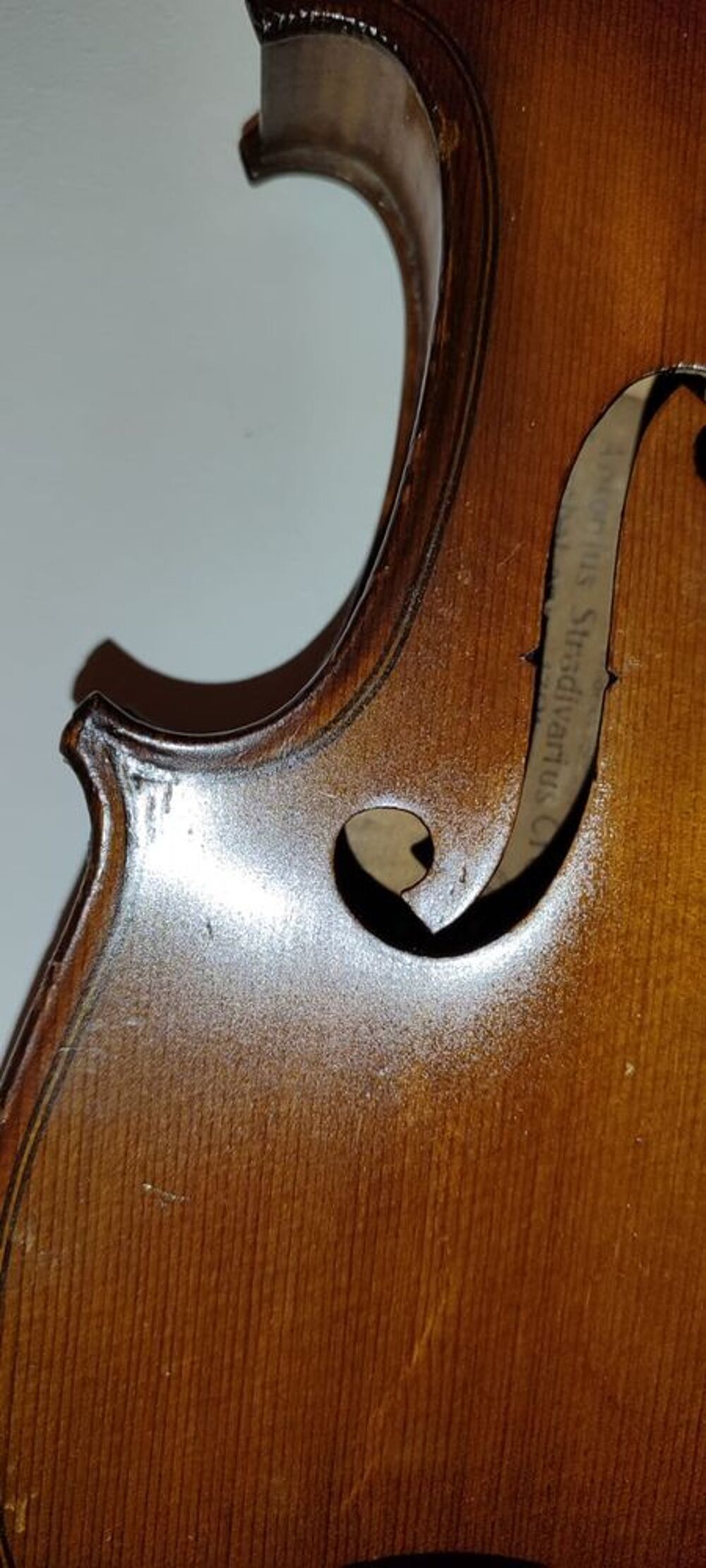 Violon Ancien 3/4 tr&eacute;s belle Replique de Antonio Stradivari. Instruments de musique