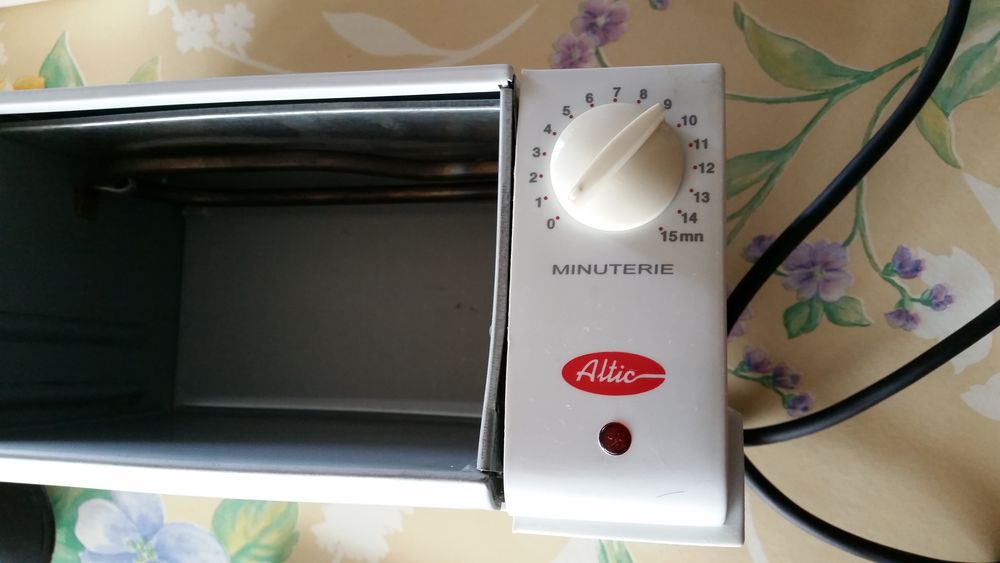 Mini four &agrave; toast Electroménager