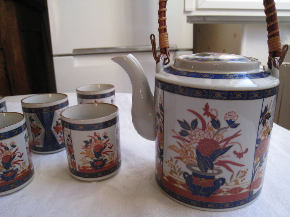 Service &agrave; th&eacute; d&eacute;cor chinois 1983 Cuisine