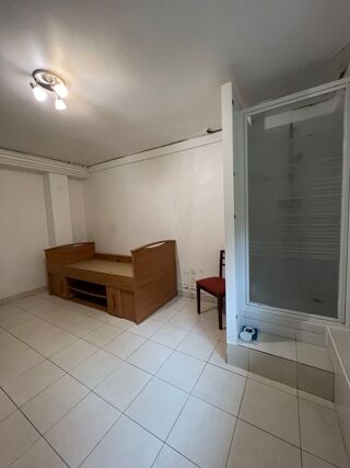  Appartement à louer 1 pièce 15 m² Saint-cloud