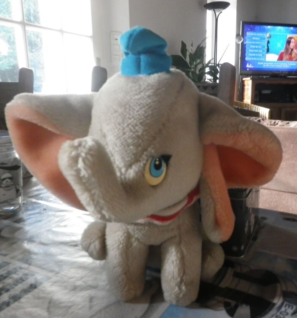 PELUCHE DISNEY DUMBO Jeux / jouets