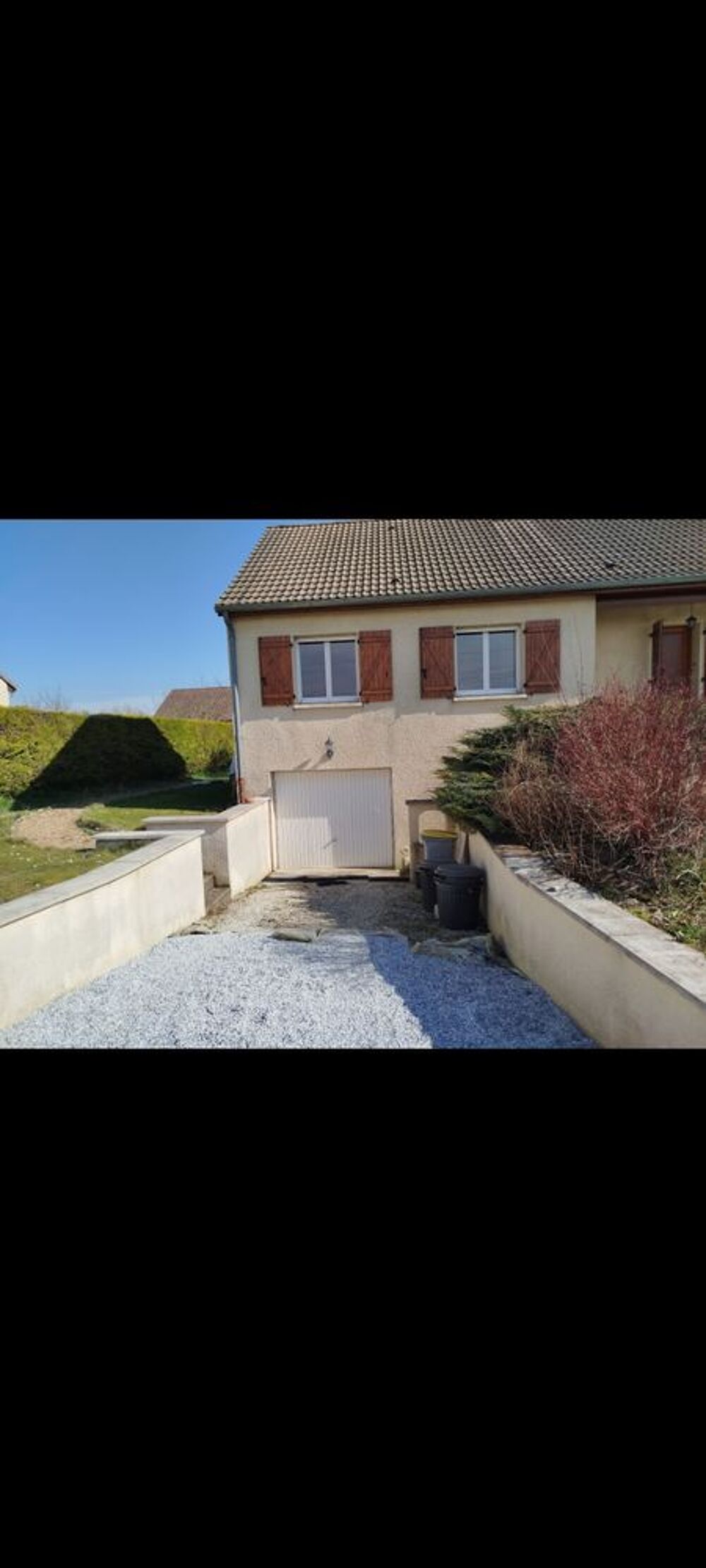 Location Parking/Garage GARDE MEUBLES secteur Mirebeau sur Bèze. Mirebeau-sur-bèze