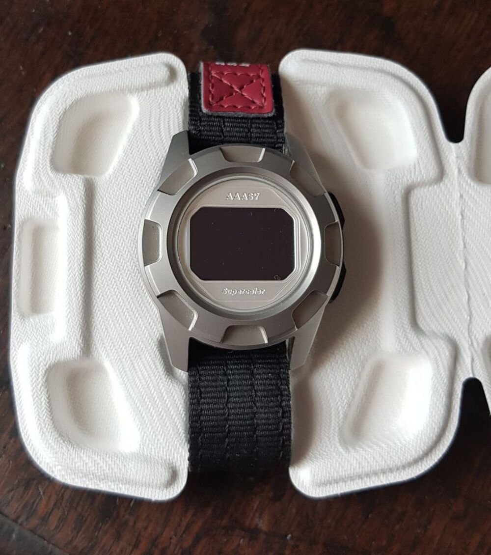 Montre AAASY Supercolor, ann&eacute;e 2022, mixte Bijoux et montres