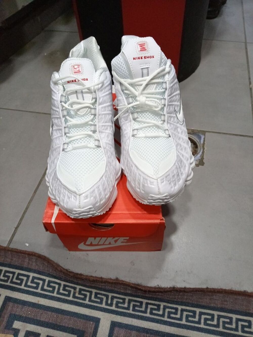 Nike shox femme paris hotsell