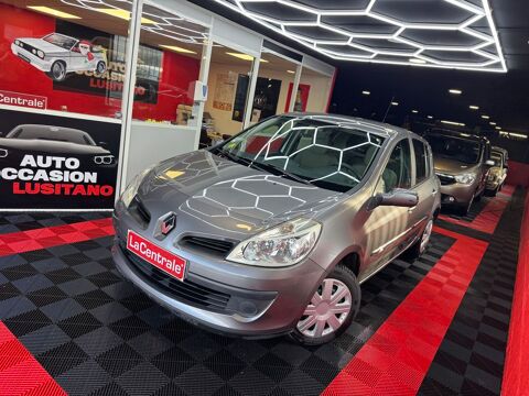 Annonce voiture Renault Clio III 4990 �