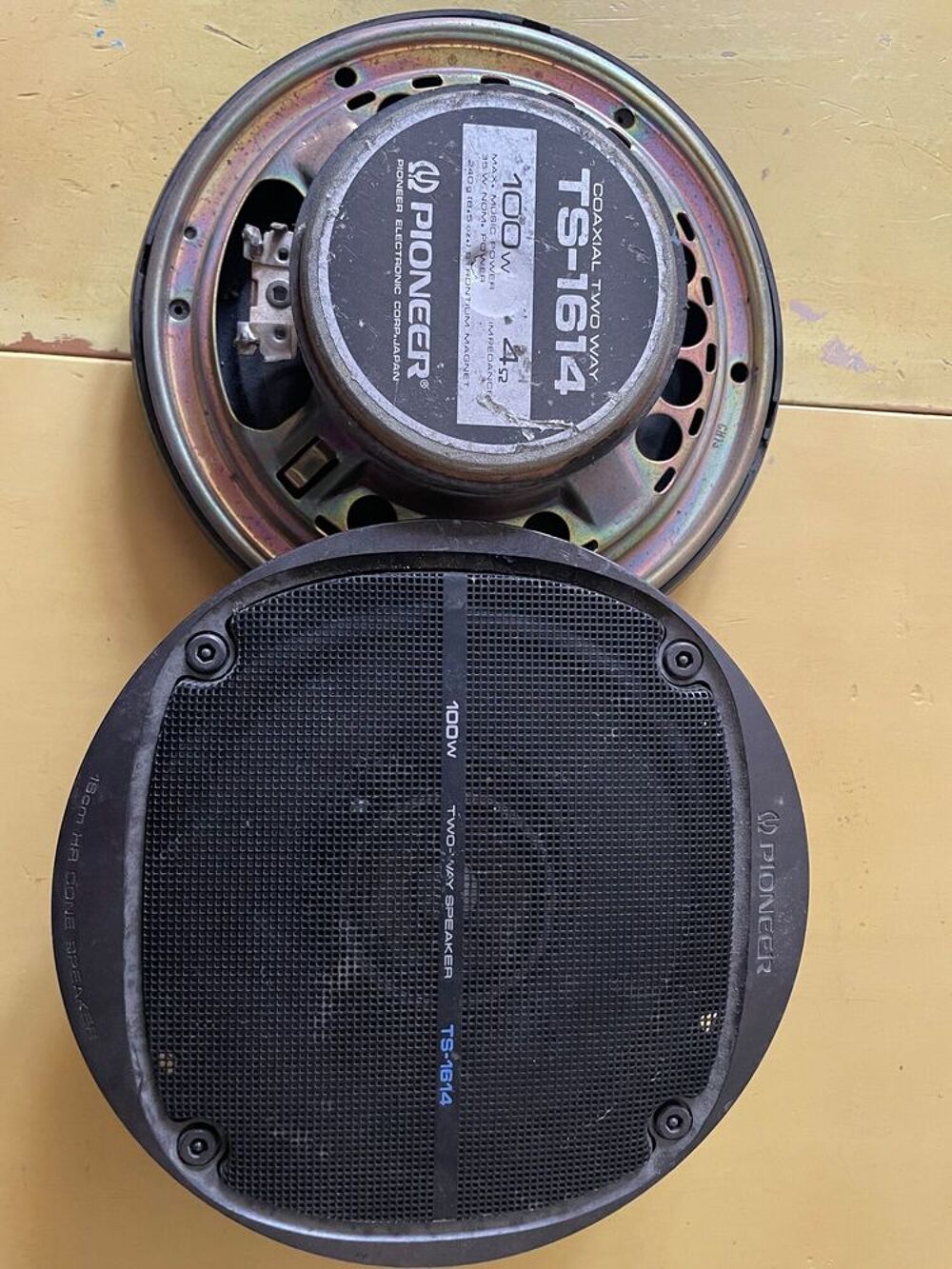 lot de 2 enceintes PIONEER TS1614 100W _ _ _ _ Audio et hifi