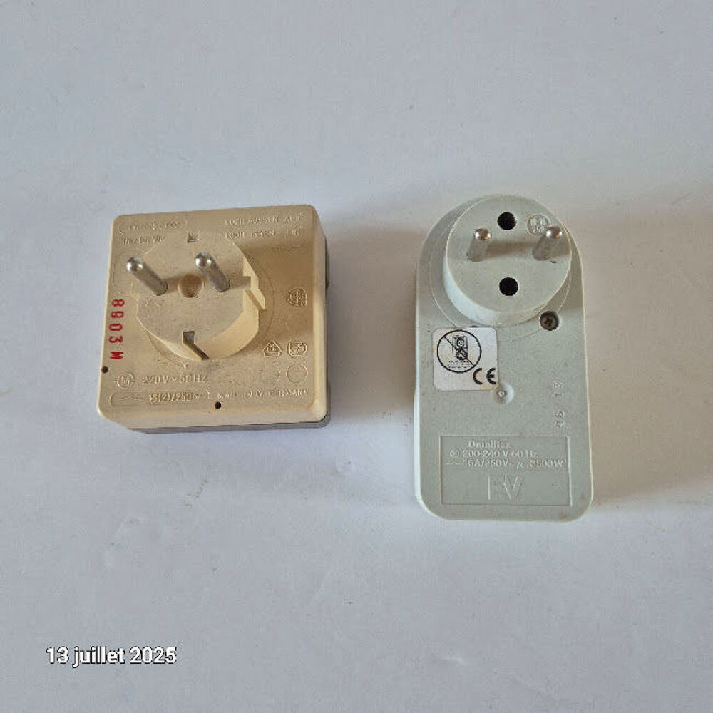 Lot de 2 prises programmateurs ou minuteurs, d'origine Franc Bricolage