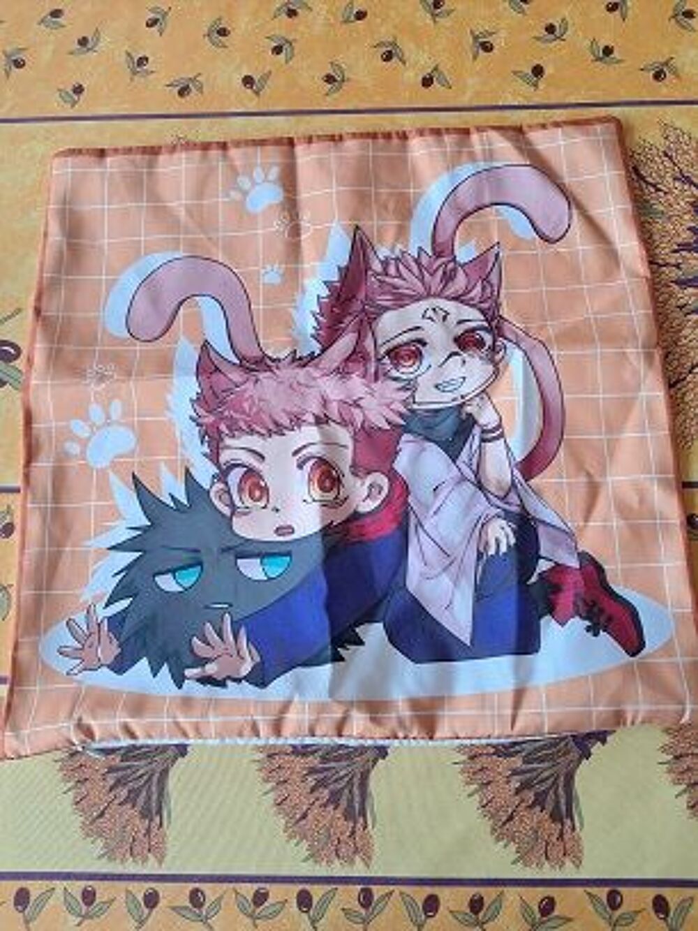 Housse de coussin Jujutsu Kaisen manga anime japon d&eacute;co Tv k 
