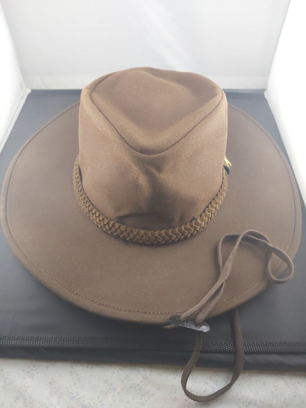 Chapeau australien V�tements