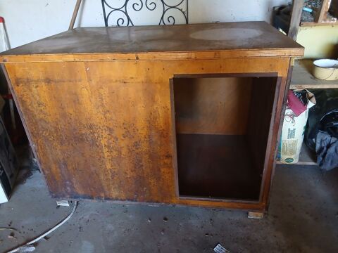 Niche en bois pour grand chien 0 64210 Gu�thary
