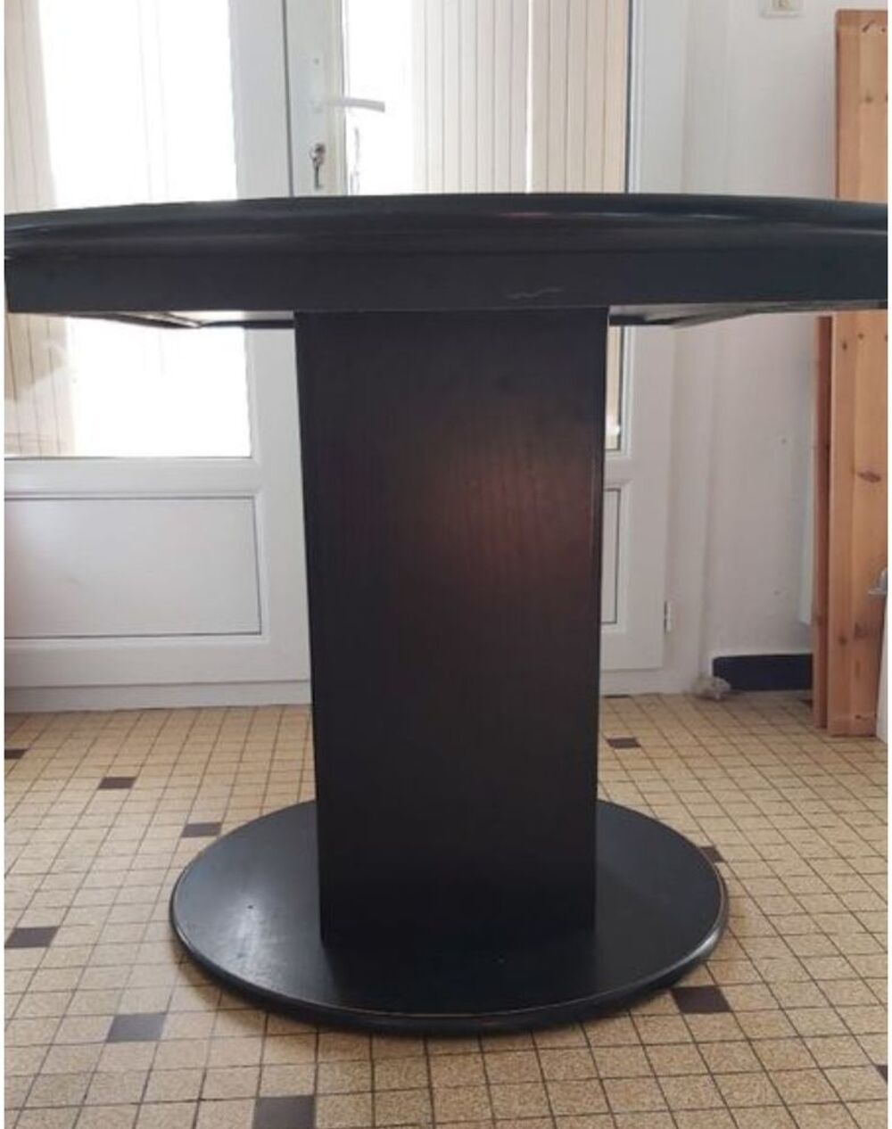 Table ronde noir Meubles