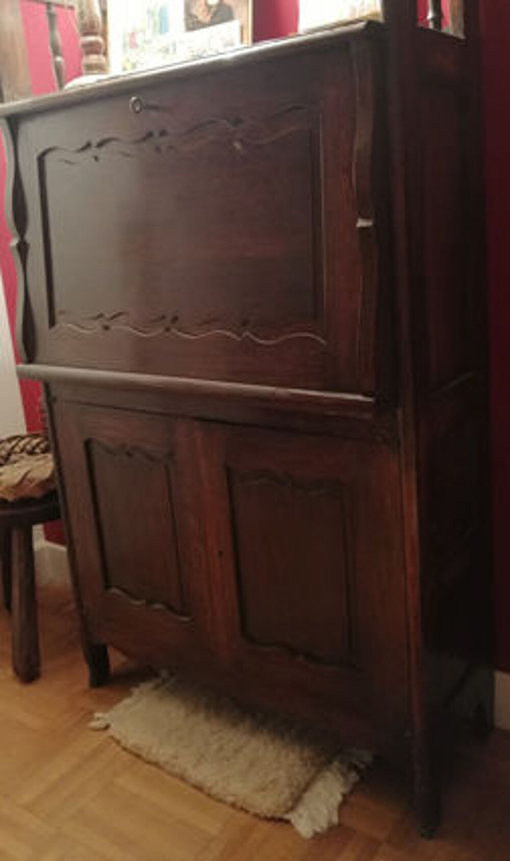 Bureau s&eacute;cretaire en ch&ecirc;ne fonc&eacute;
Meubles