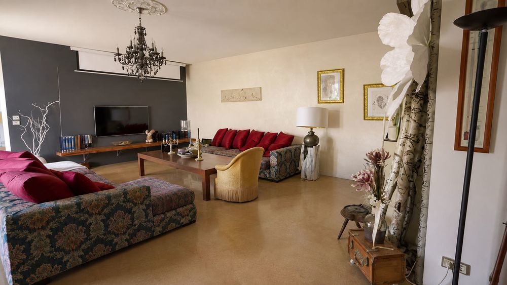 Vente Maison Propriété 279 m² avec piscine €