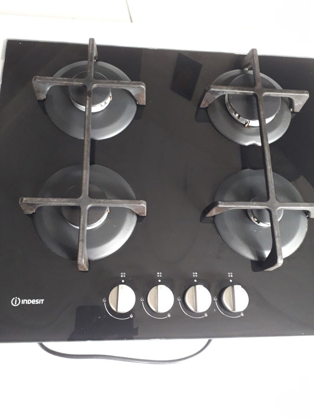 Plaque de cuisson indesit 4 feux gaz Electroménager