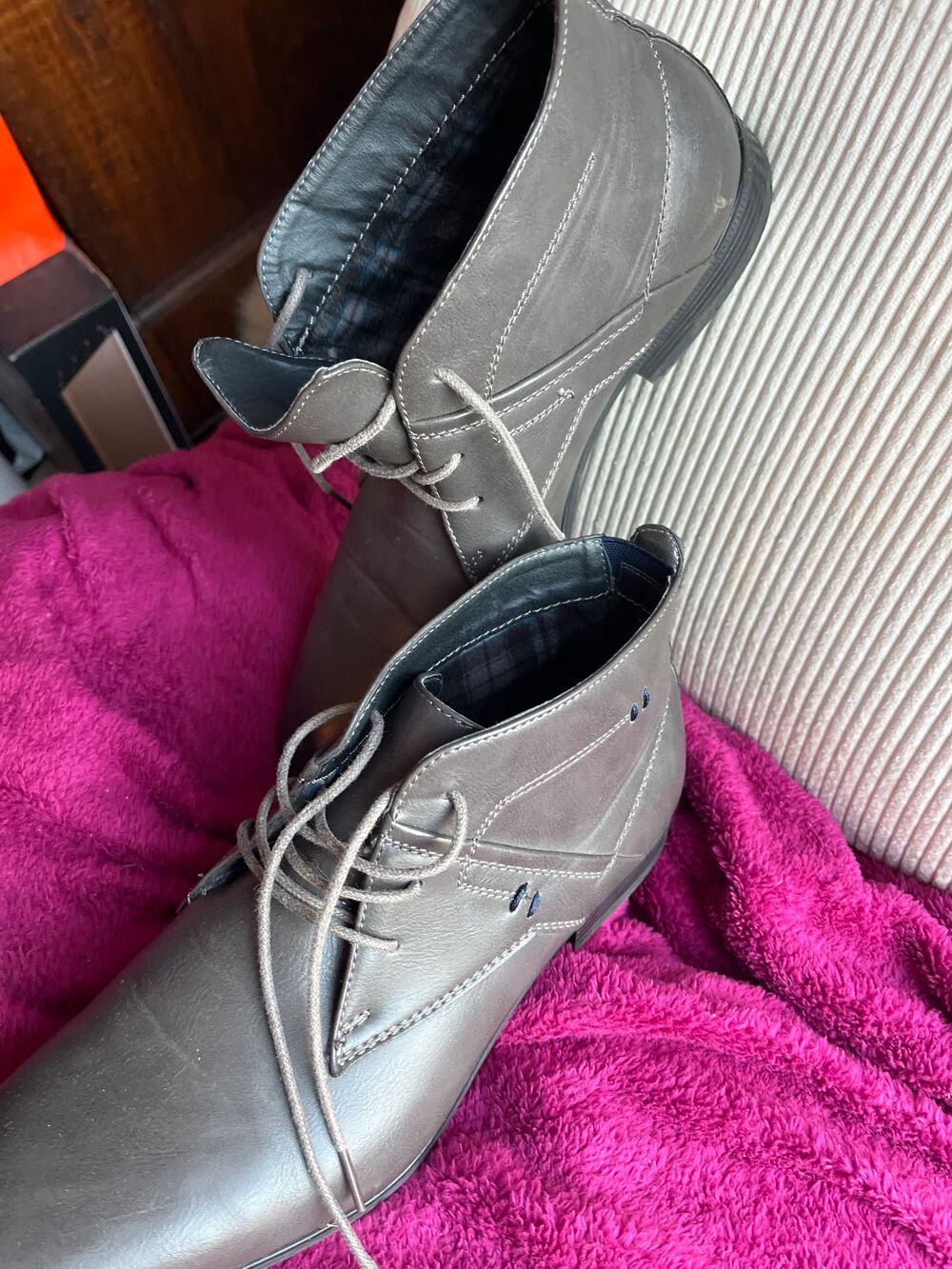 Boots gris en cuir Chaussures