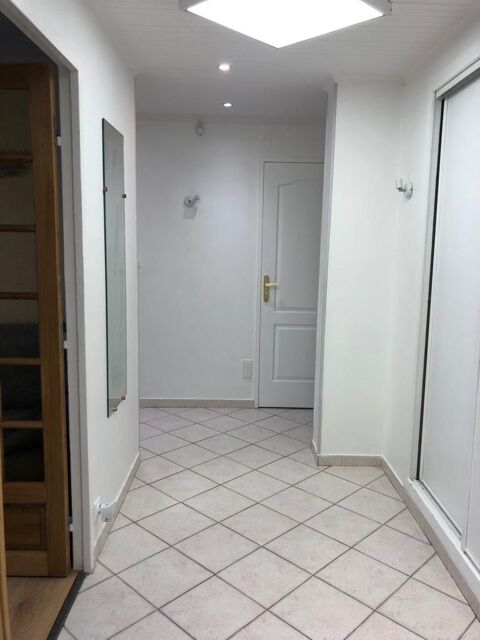  Appartement � louer 3 pi�ces 65 m� Vaulx-en-velin