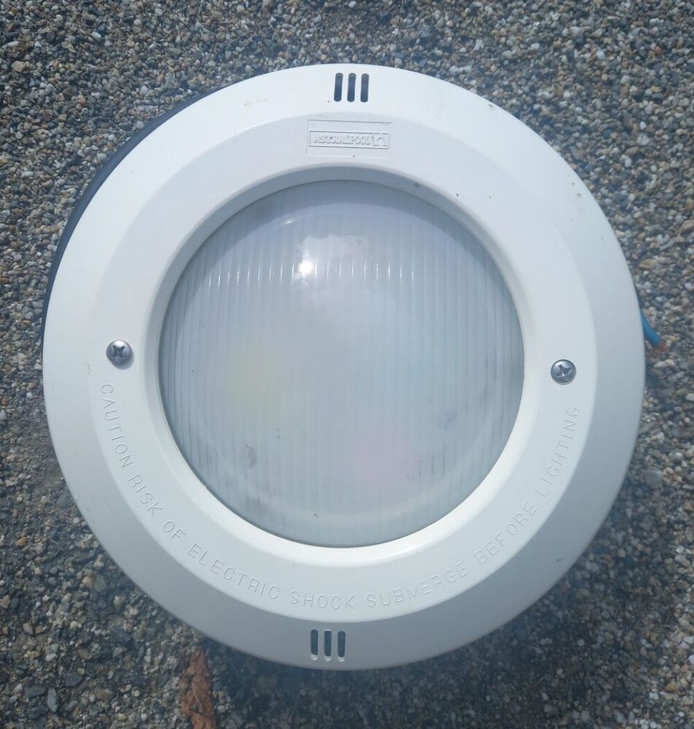 Projecteur piscine led multi couleur Décoration