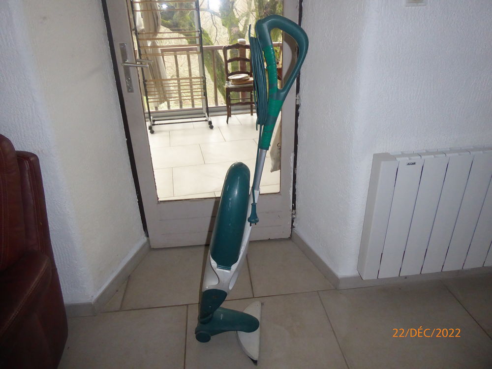 ASPIRATEUR BALAI DE MARQUE VORWERK Electroménager