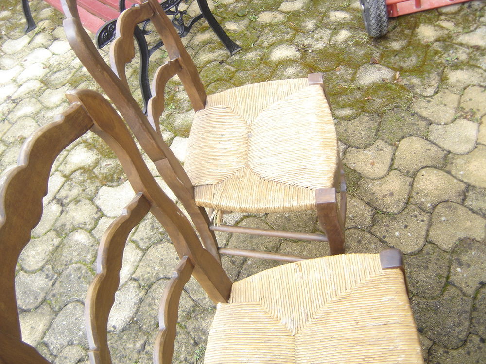 deux chaises Meubles