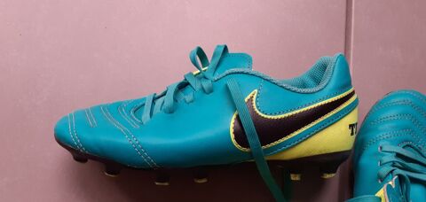 chaussures foot 25 Bordeaux (33)