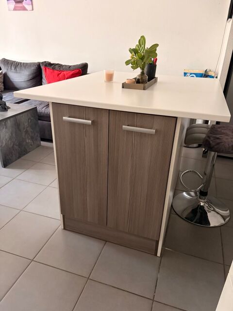 �lot central avec rangements 160 Toulouse (31)