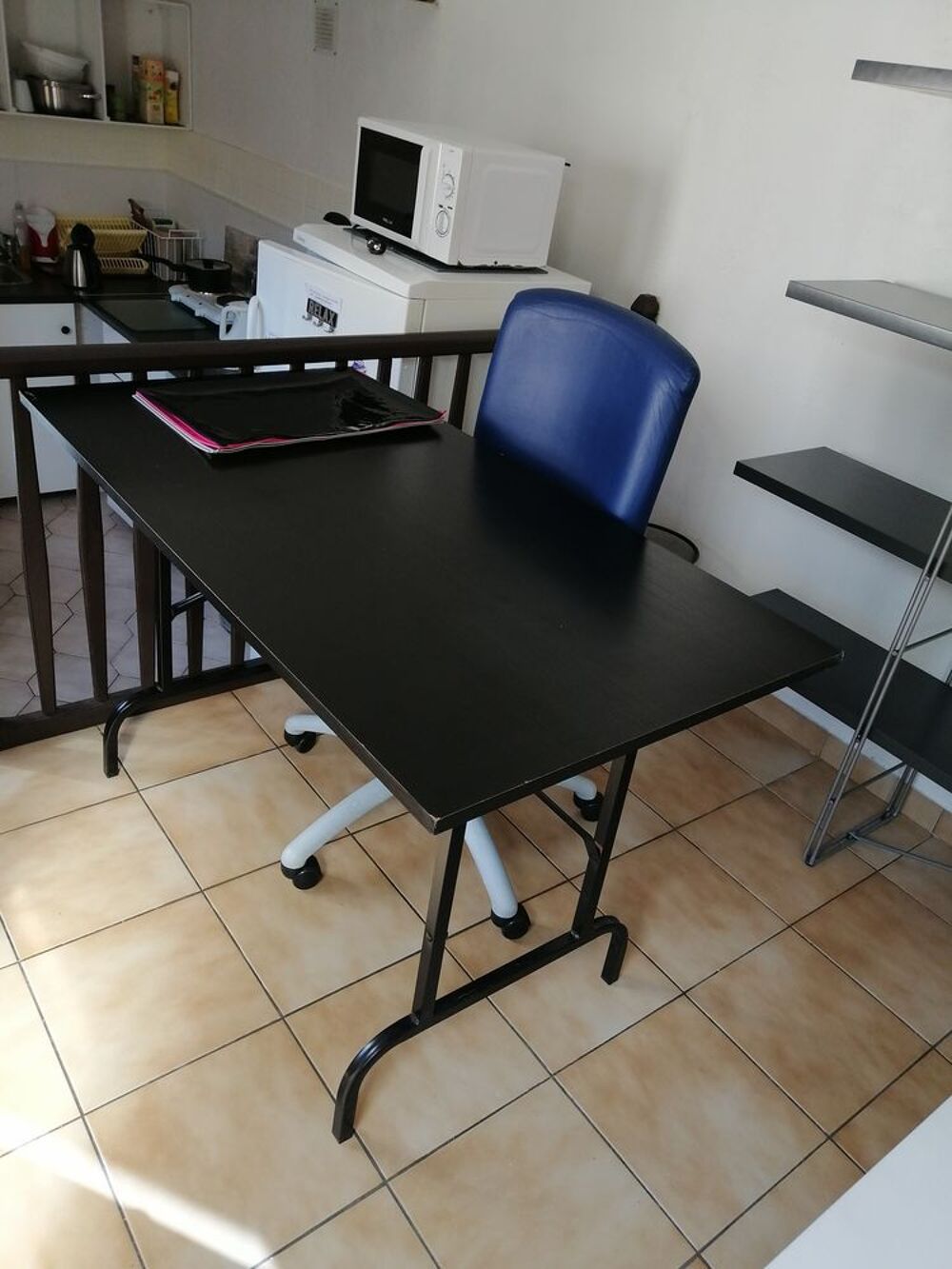 Lot de tout l'int&eacute;rieur d'un logement 2 pi&egrave;ces en Janvier 24 Meubles