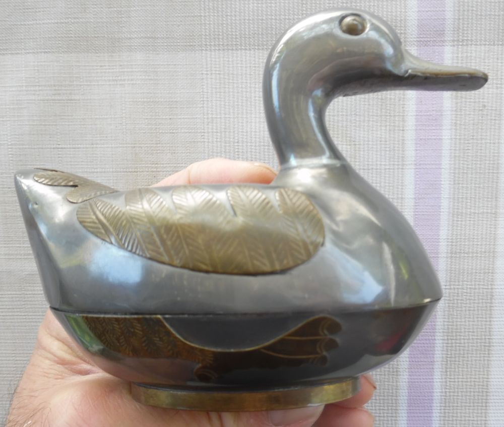 Coffret canard en &eacute;tain qui s'ouvre pour mettre des objets Décoration