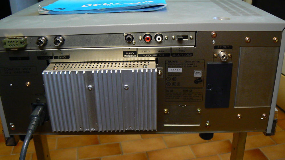 Sony lecteur U-matic VP-7040 Photos/Video/TV