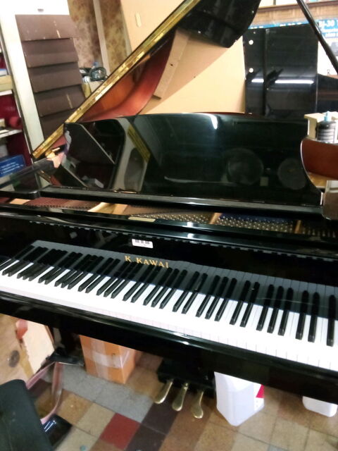 Piano à queue KAWAÏ 175 cms modéle KG2 8900 Fouquières-lès-Lens (62)