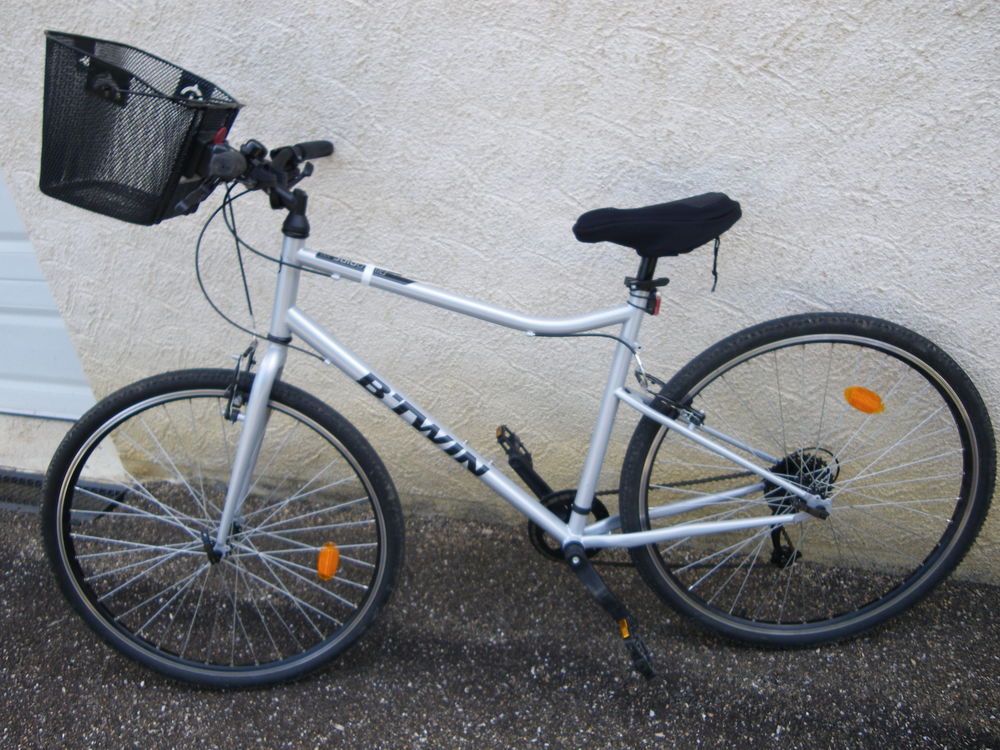 2 v&egrave;los vtc Vélos