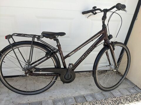 VELO LEGER VILLE GIANT FEMME EN ALU TA Les Sables-d'Olonne (85)