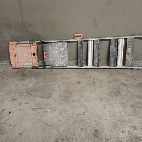 ESCABOT 200 Monteux (84)