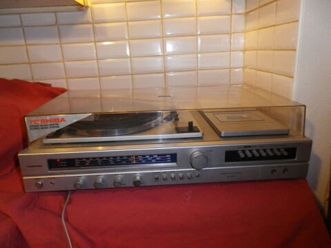Toshiba SM-2900 St�r�o Music Centre  (1976-77) 120 Fontenay-le-Fleury (78)
