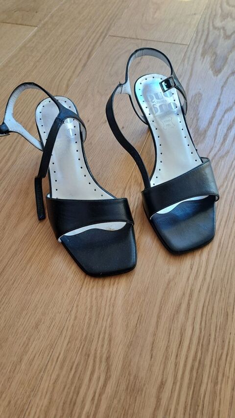 chaussure � brides 10 Claix (38)