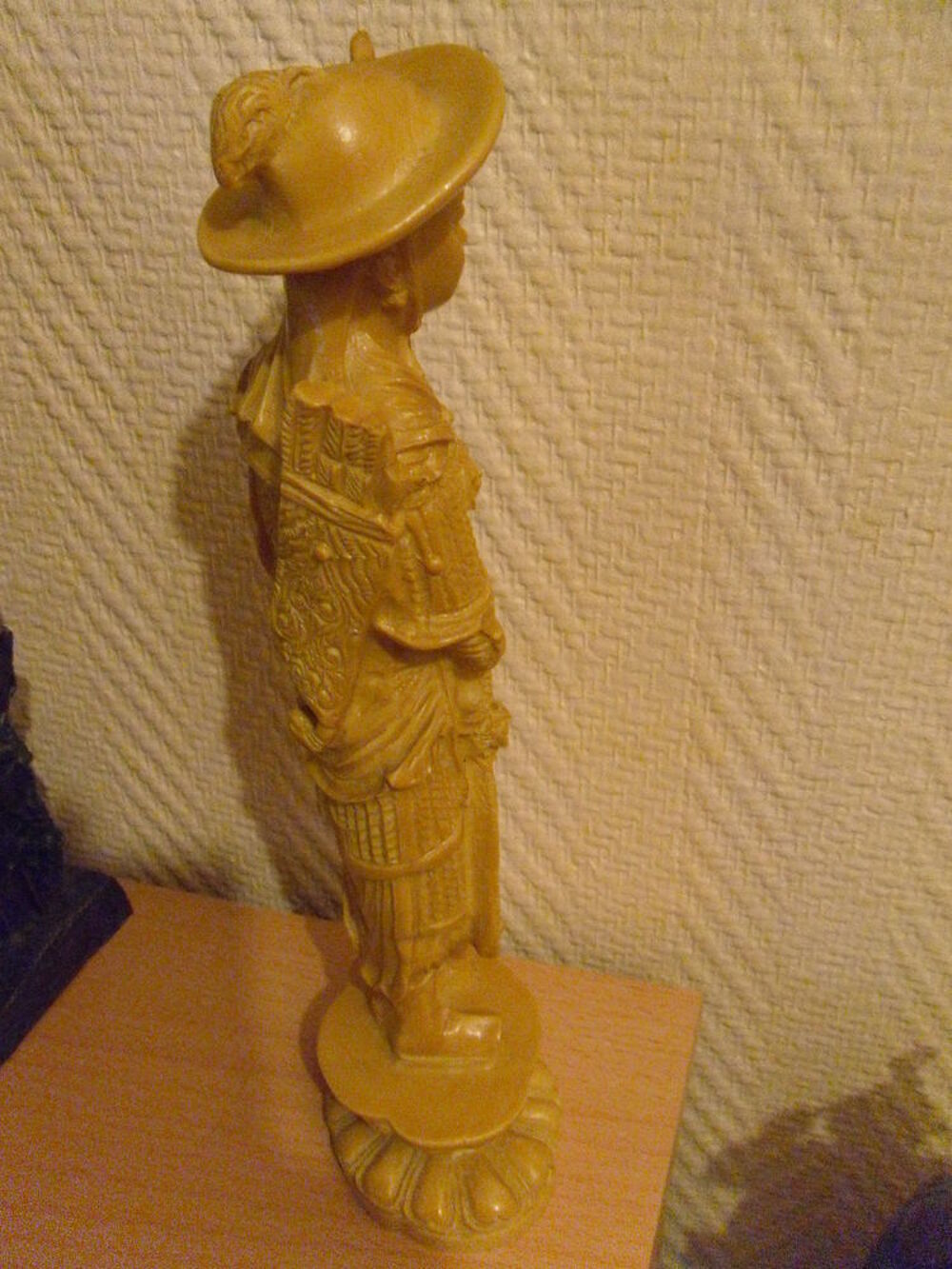 Statue Guerrier Asiatique vintage ann&eacute;es 60s 26cm.
Dcoration