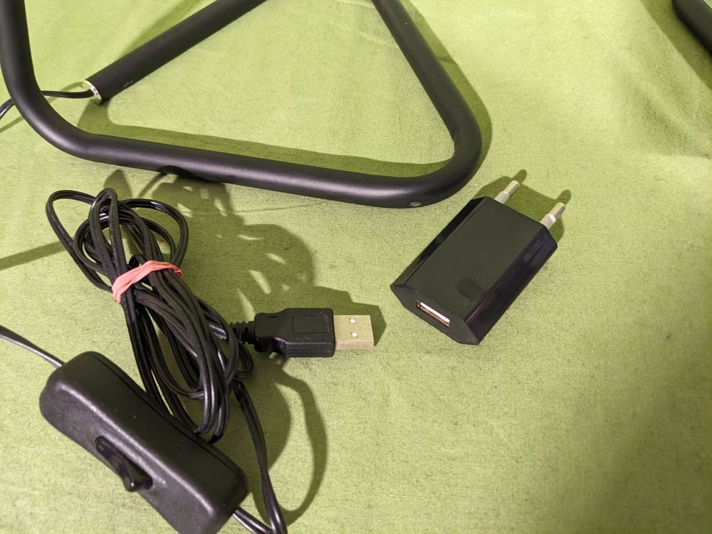 Paire de lampes led tr&egrave;s basse consommation DESIGN HARTE USB Décoration