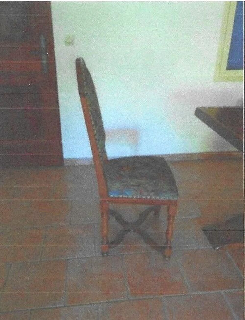 LOT DE 6 CHAISES DE STYLE Meubles