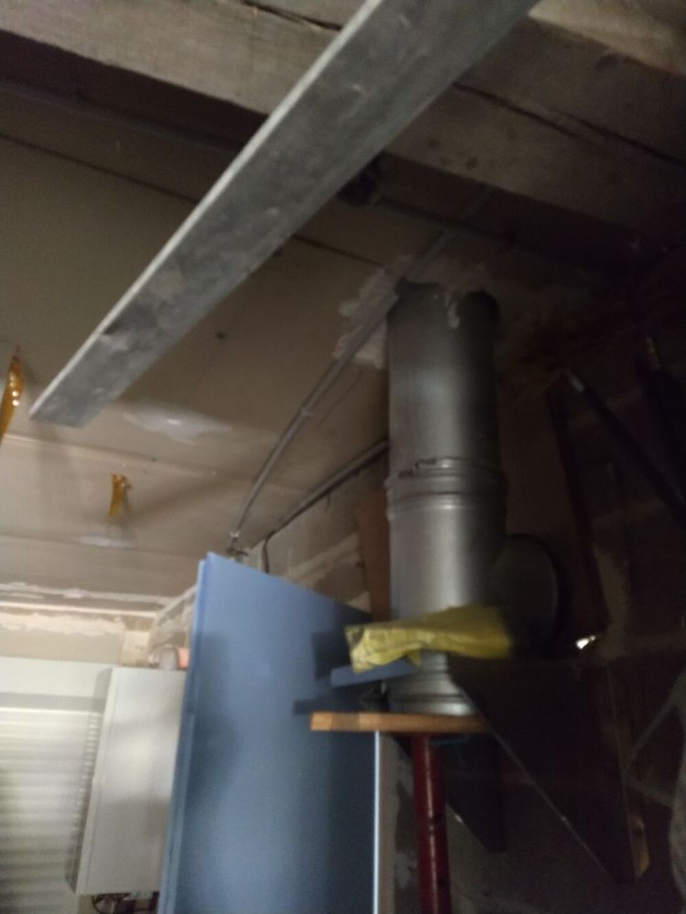 Conduit de chemin&eacute;e isol&eacute; 
Bricolage