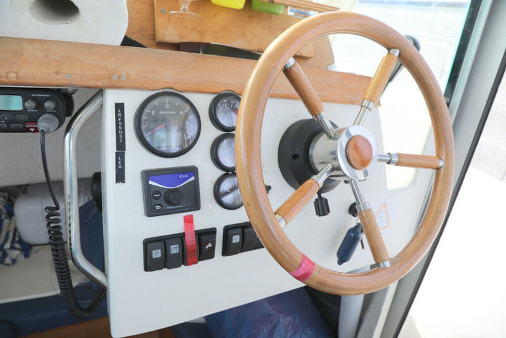 bateau merry fischer 6.55 armer hauturier remorque mise a l Sports