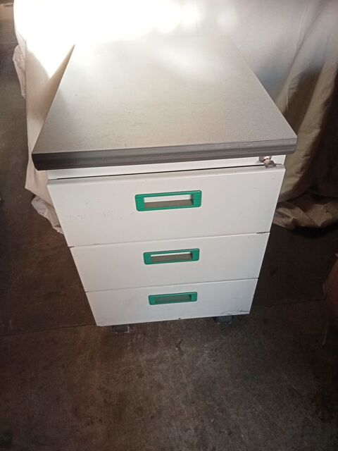 Caisson de bureau 30 Loire-sur-Rh�ne (69)