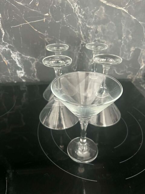 Lot 5 verres martini cocktail 7 Thann (68)