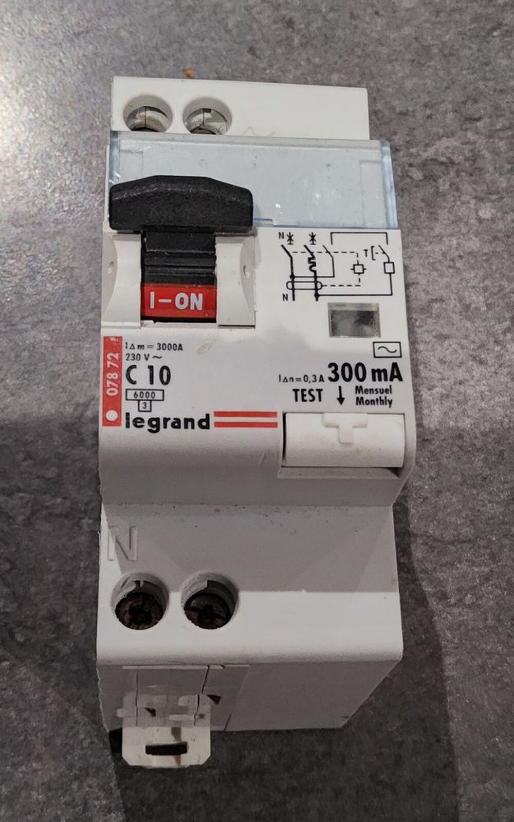 Disjoncteur diff&eacute;rentiel Bricolage