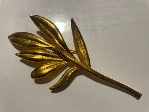 Broche dore feuille olivier ANTIGONA 65 Vigneux-sur-Seine (91)