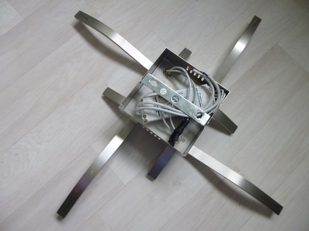 Eclairage int&eacute;rieur (plafonnier) en tr&egrave;s bon &eacute;tat (neuf) Dcoration