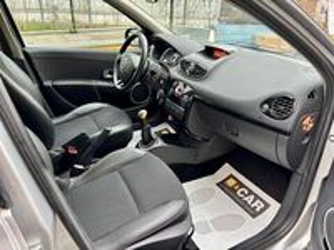 Clio III Estate Clio Estate III Tce 100 eco2 Night&Day 2011 occasion 95330 Domont