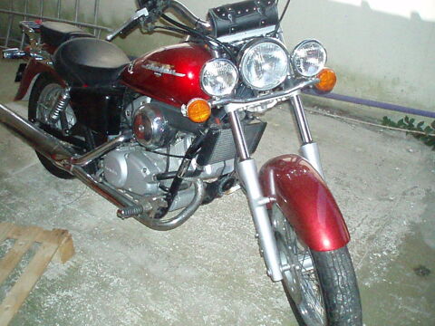 Moto HONDA 1999 occasion Istres 13800