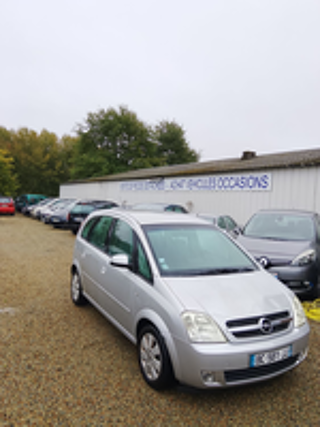 Meriva 1.6i Ecotec Essentia 2003 occasion 72230 Arnage