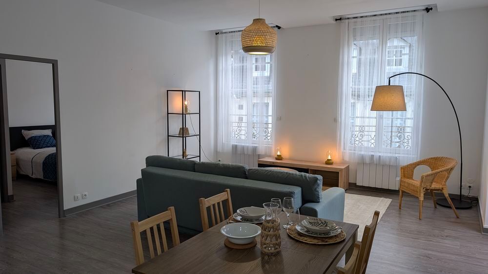 Location Appartement Charmant T2 meublé lumineux de 60 m² ? Vieux Cognac Cognac