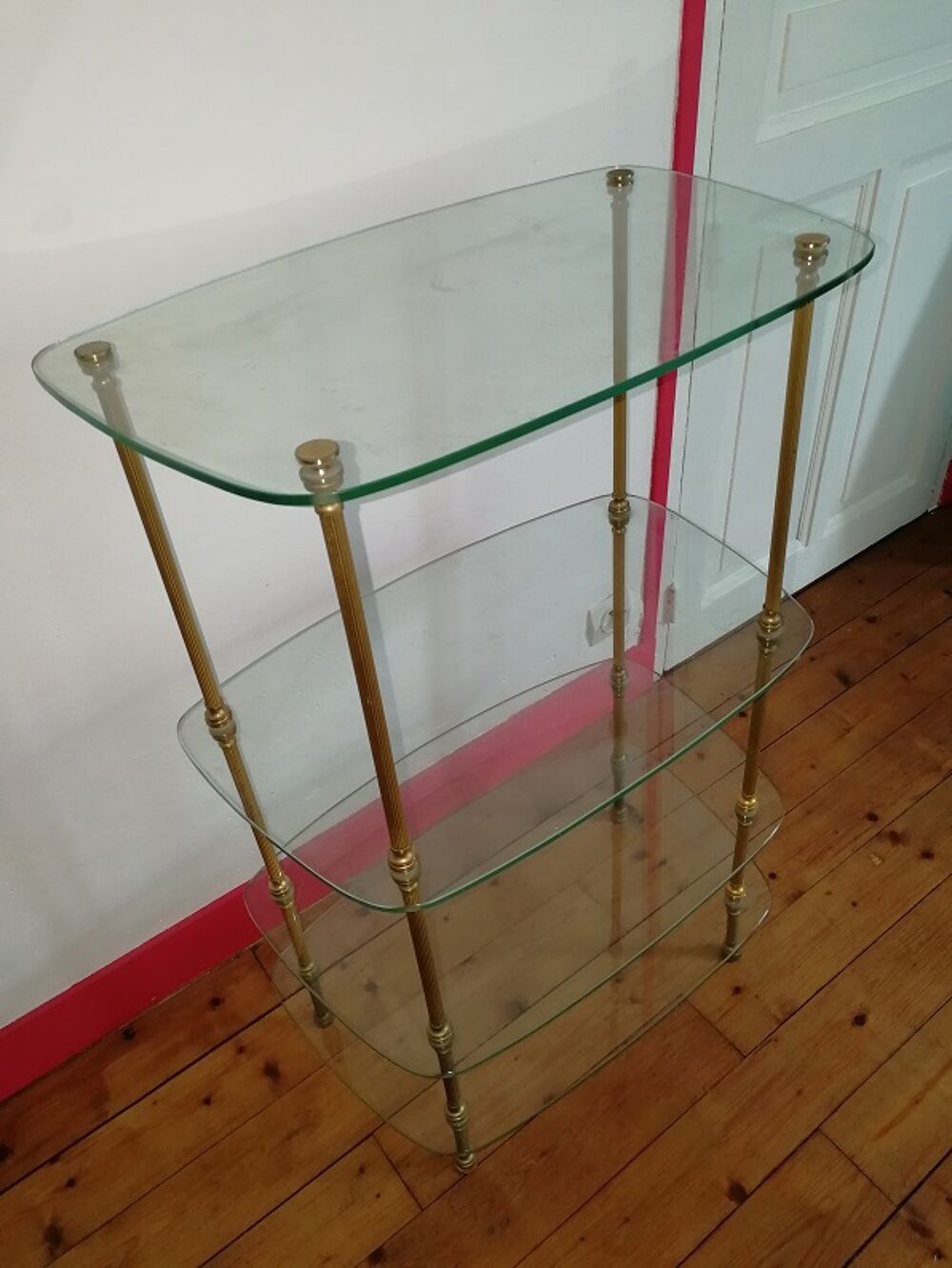 &eacute;tag&egrave;res vintage vitr&eacute;es Meubles